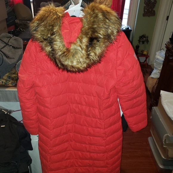 WOMENS SUPERDRY RED PUFFER COAT SIZE 12 - Picture 5 of 8